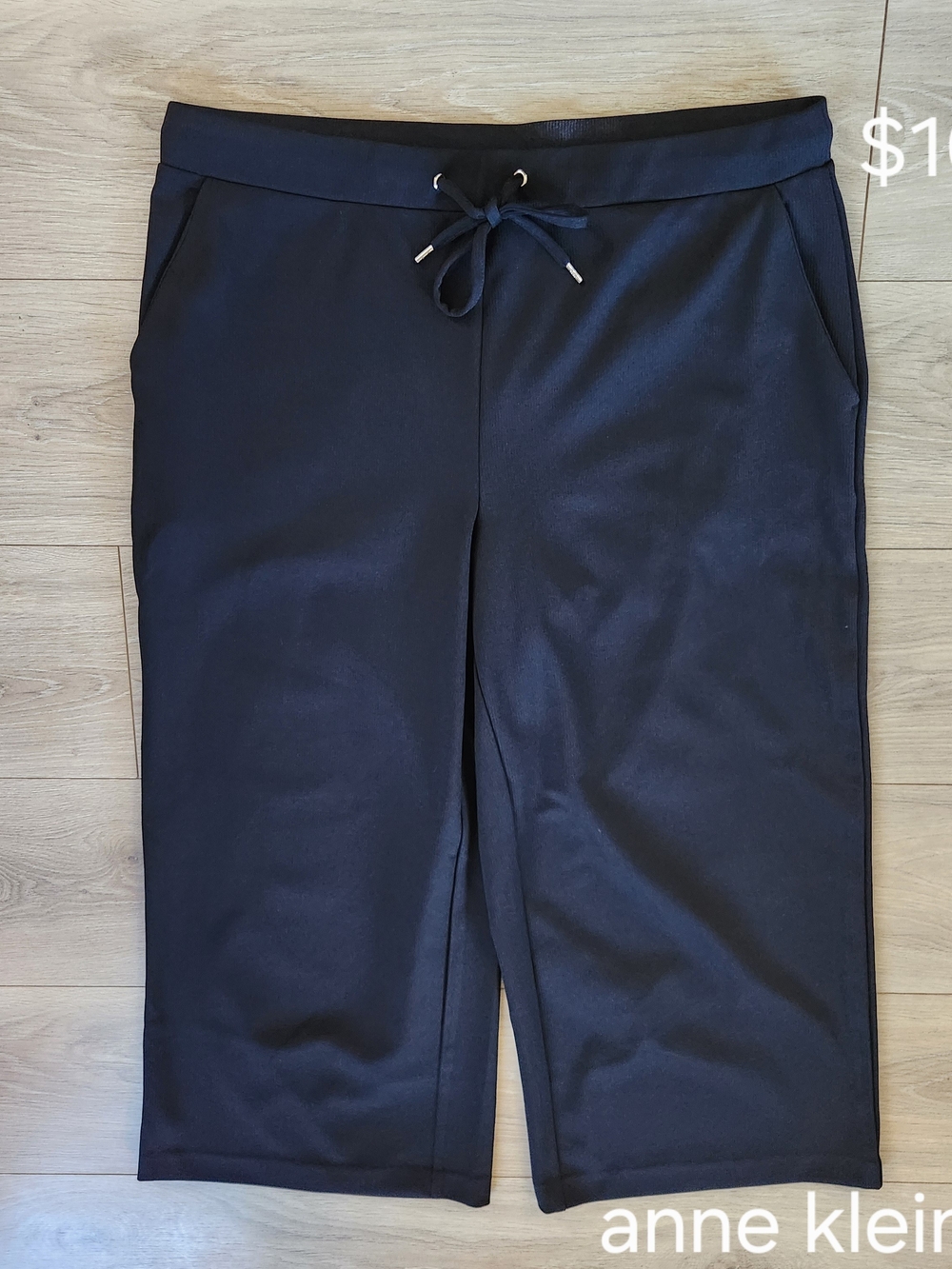 Anne Klein Black Drawstring Capri Pants